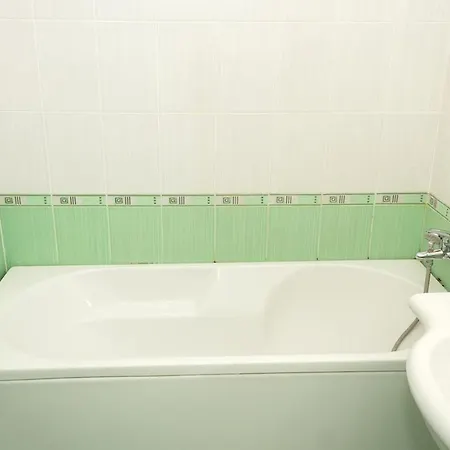 Bright 1-bedroom Flat With Balcony In By Flat Mаnager Apartment